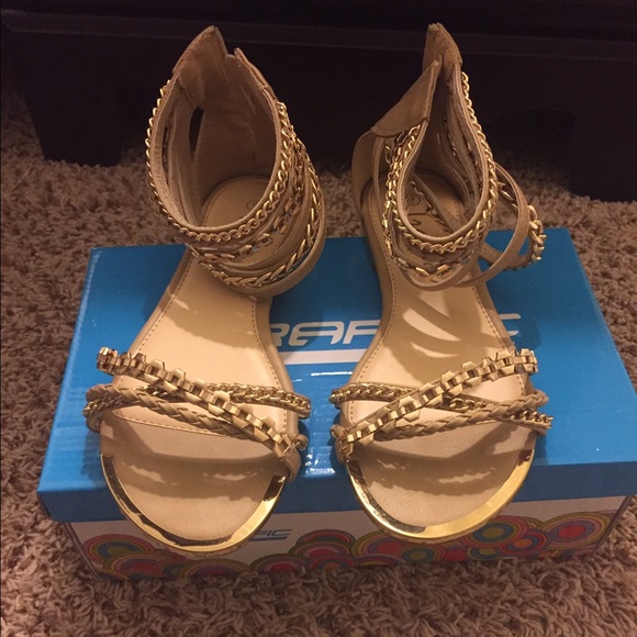 Traffic Shoes - Gladiator sandals