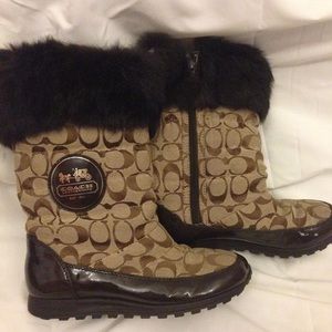 COACH Joyous A7303 Brown Sz 6.5 Furtrim snow boots