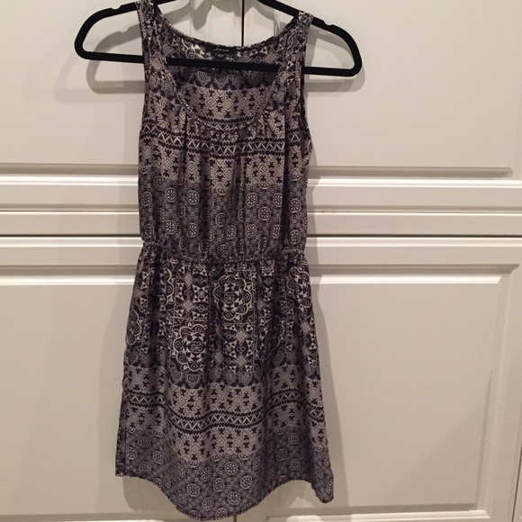 Soprano dress sz S