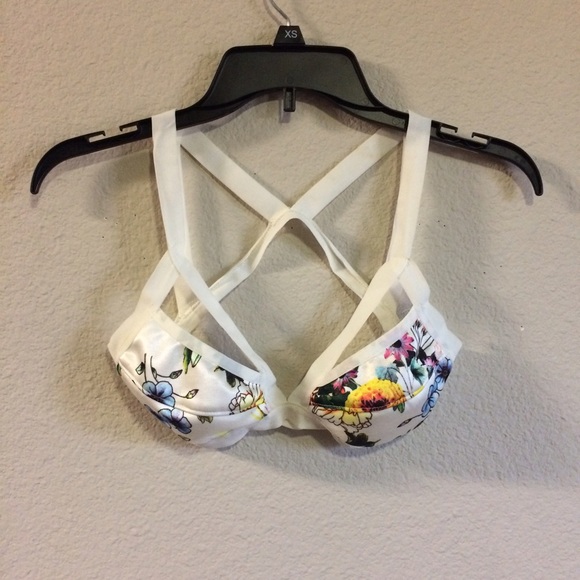 LF Floral Strappy Bralette