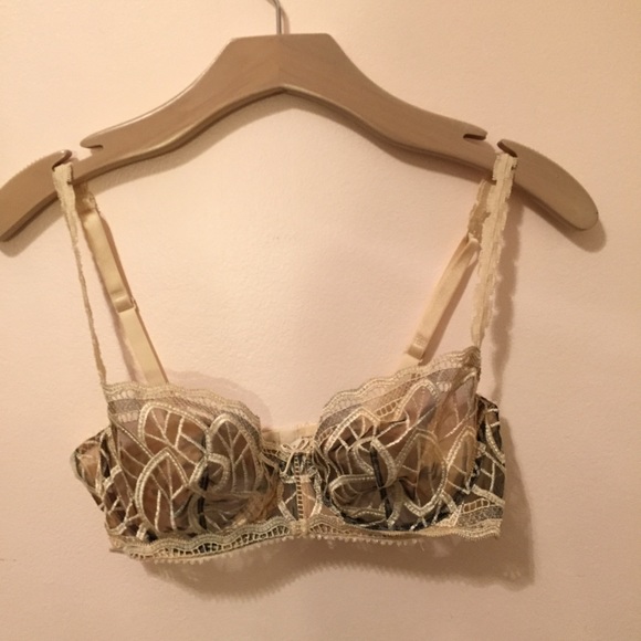 Detailed Lace Bra