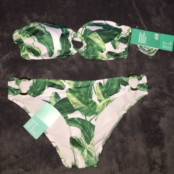 Bathing suit: bikini bottom and tube top