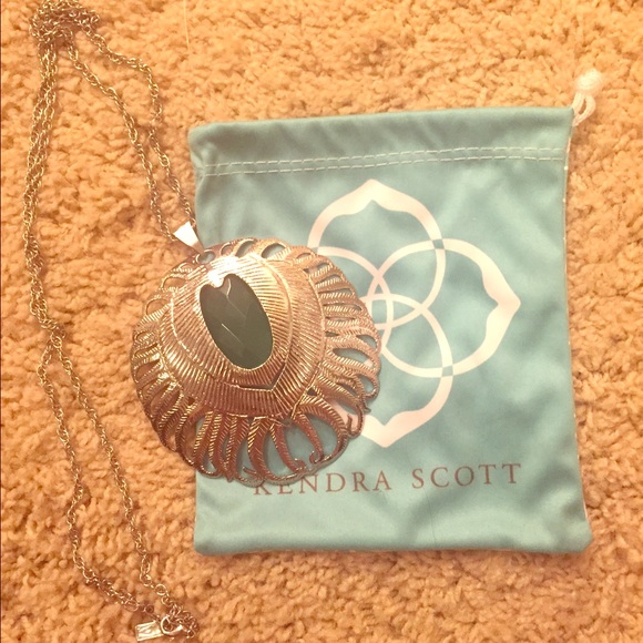 Kendra Scott Necklace