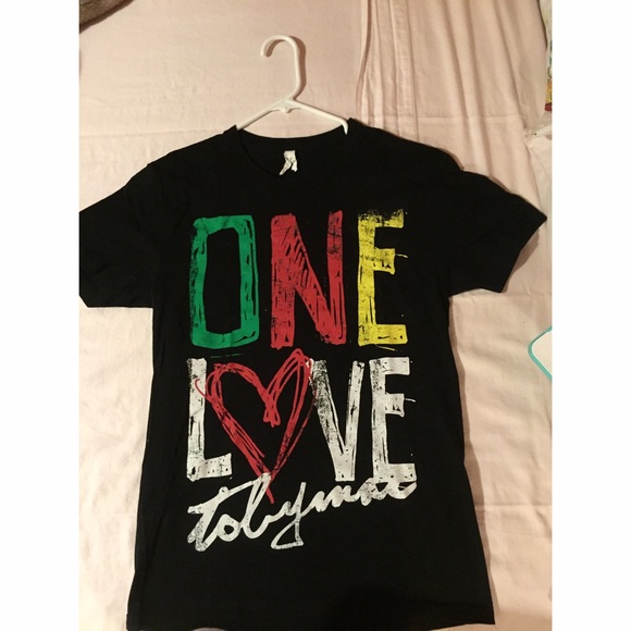 One love T-shirt