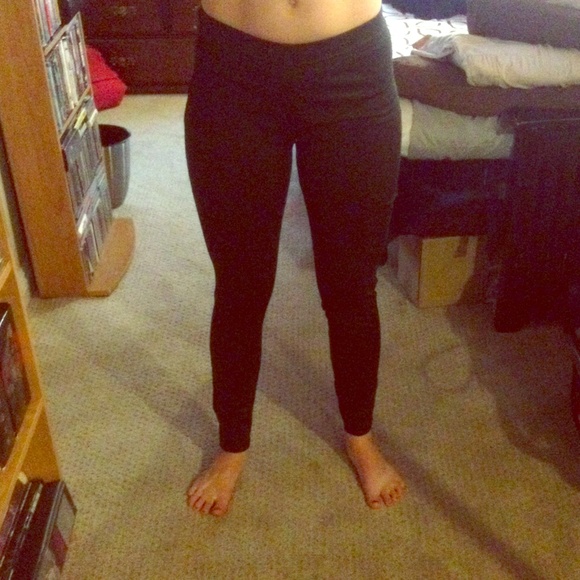 Max Studio charcoal leggings