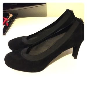 Stuart Weiztman Heels perfect for work!