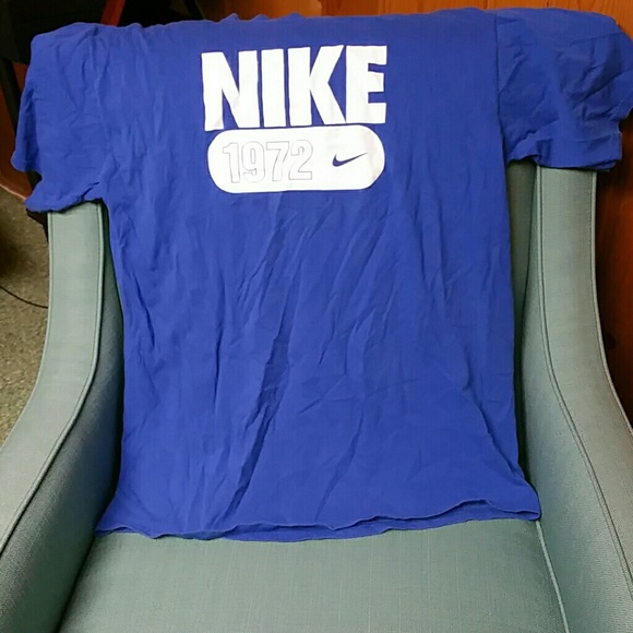 Nike t shirt