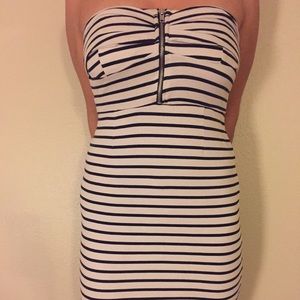 Strapless tight striped dress