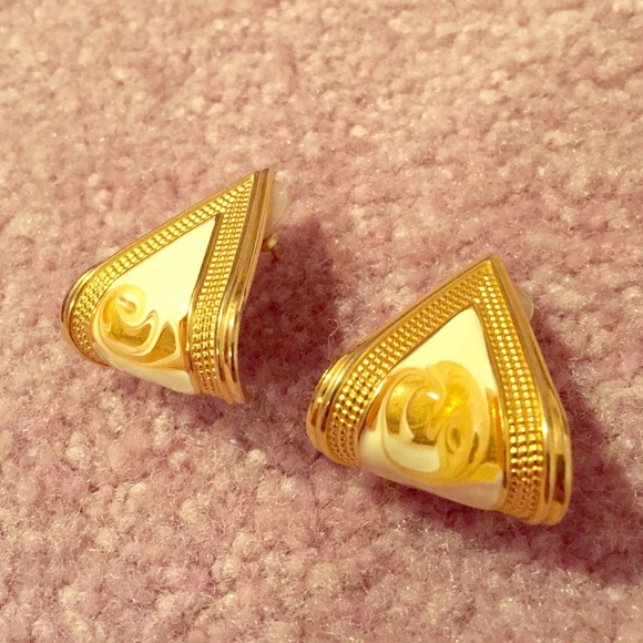 Vintage retro trendy '80s earrings