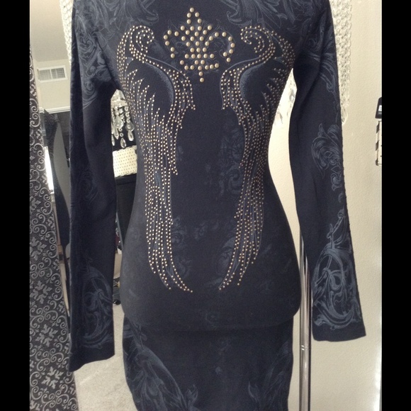 Black fitted top/dress with cross & angel wings - Picture 2 of 4