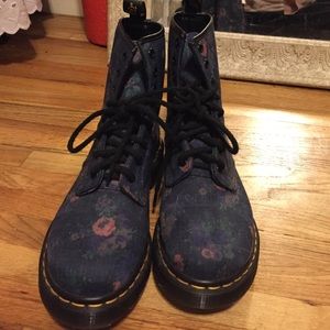 Floral dr. Martens