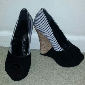 Liliana striped platform wedge