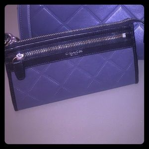 Coach Zippy Wallet/Wristlet