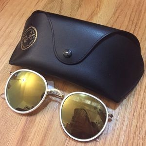 NWT! Ray-Ban sunglass ( RB3517 )