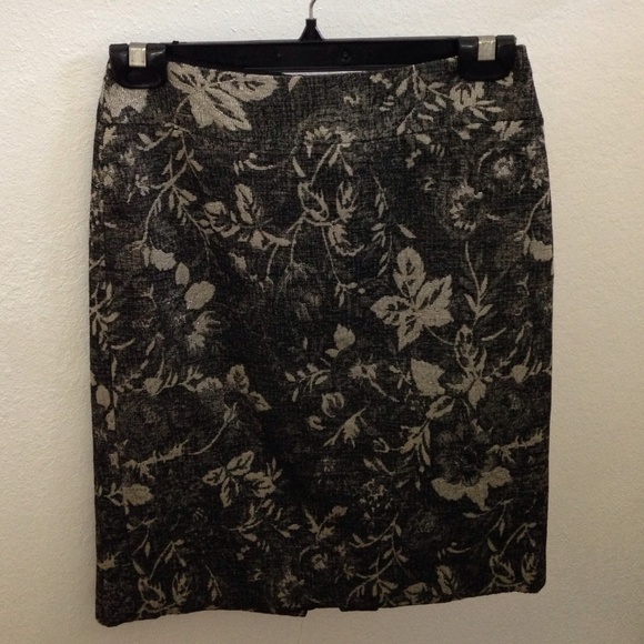 Ann Taylor 0P skirt