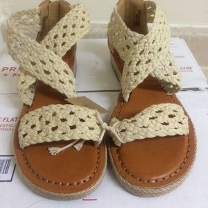 American eagle sandles