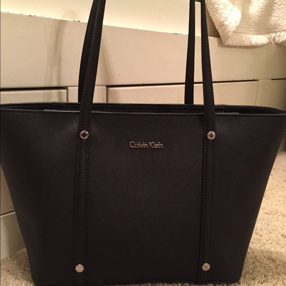 Calvin Klein Zip-Up Tote