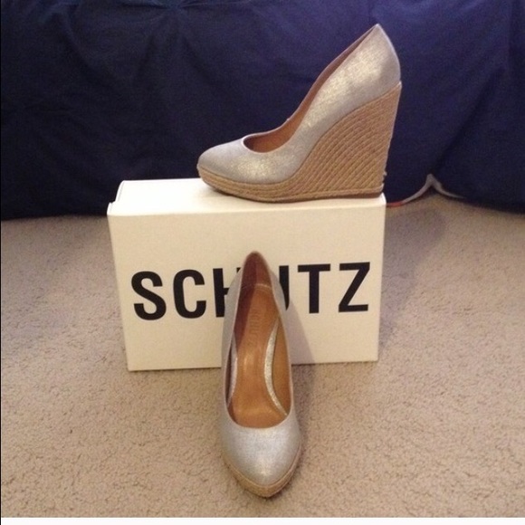 Schautz Metallic Wedge 4" 3/4 platform.