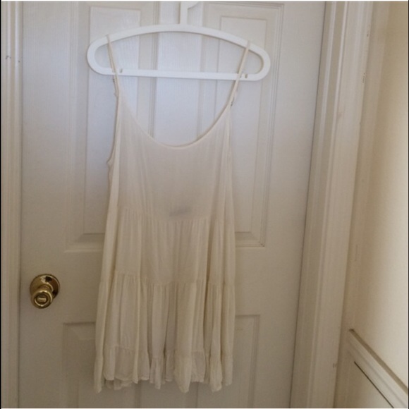 White Jada Dress Free sticker w. Purchase - Picture 3 of 3