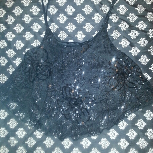 Rue 21 tank