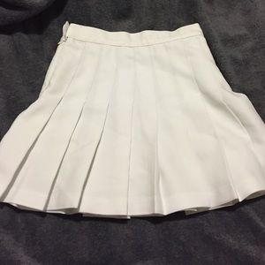 WHITE TENNIS SKIRT