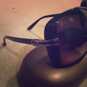 Black Gucci Sunglasses