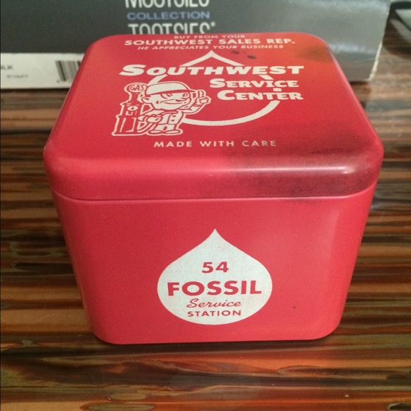 Tin fossil box