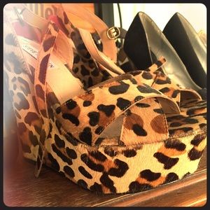 Steve Madden leopard wedges
