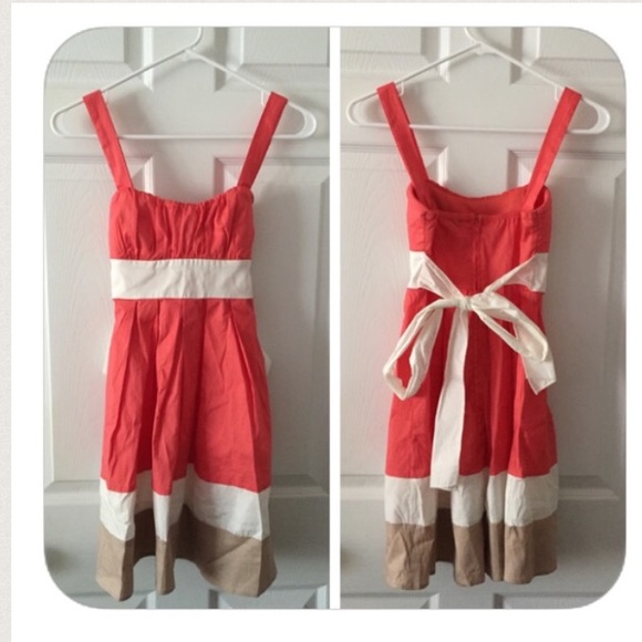 💖BRAND NEW ADORABLE Dress - Picture 3 of 4