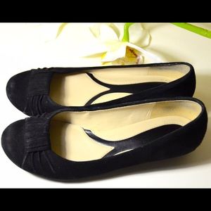 Ask for price cut:Natralizer leather slip-on flats