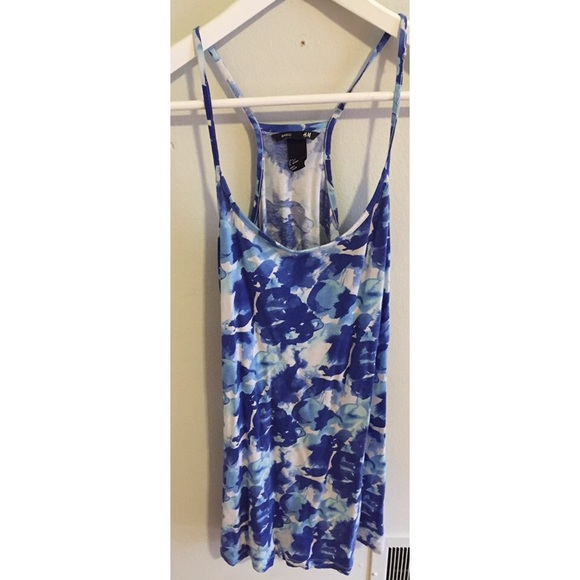 Basic H&M dress - Picture 1 of 2