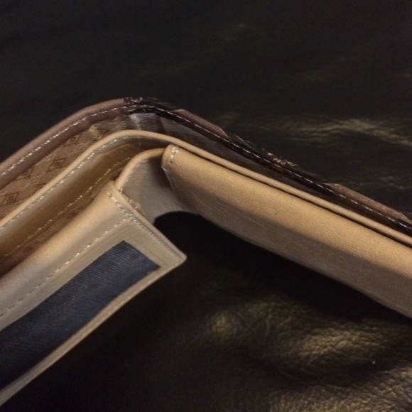 Wallet - Picture 4 of 4