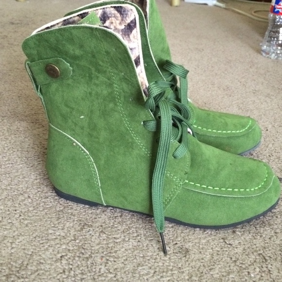 Green High Top Boot - Picture 2 of 4