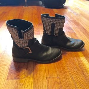 AEO American Eagle Studded Boots