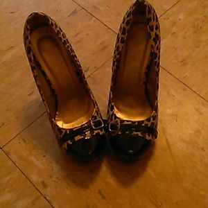 Black & Cheetah Print 3 1/2 inch heel