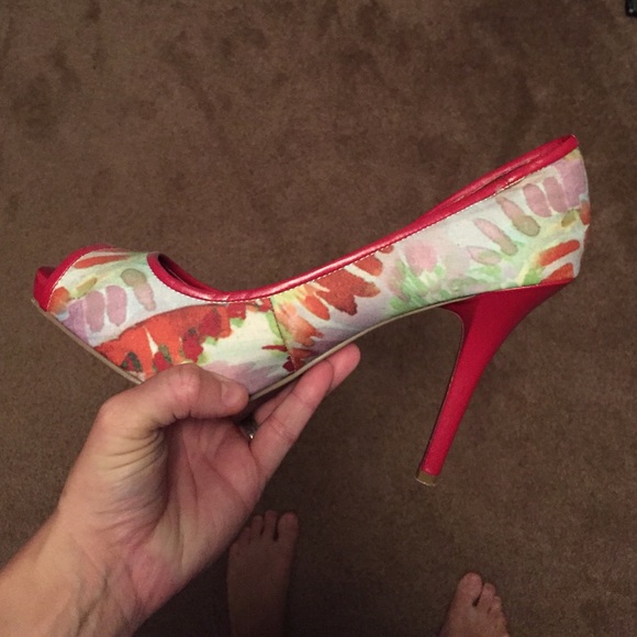 Nine West multi colored heels