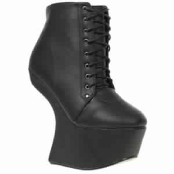 Black Heel Less Shoes