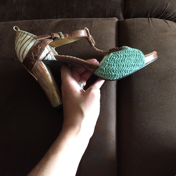 Naughty monkey heels