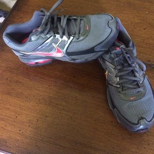 nike reax tennis shoes