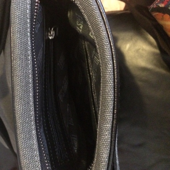 Messenger bag - Picture 2 of 3