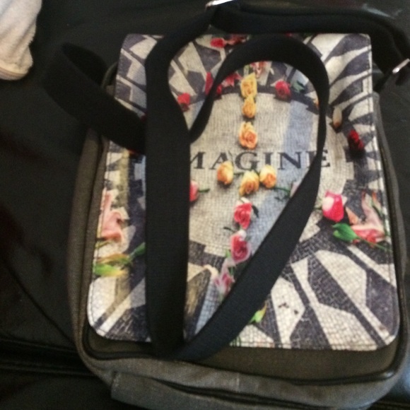 Messenger bag - Picture 3 of 3