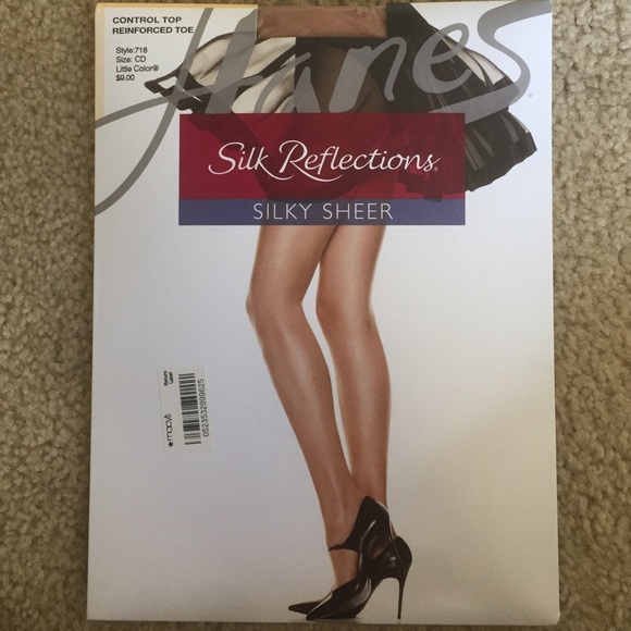 Sheer Stocking Set - Picture 2 of 4