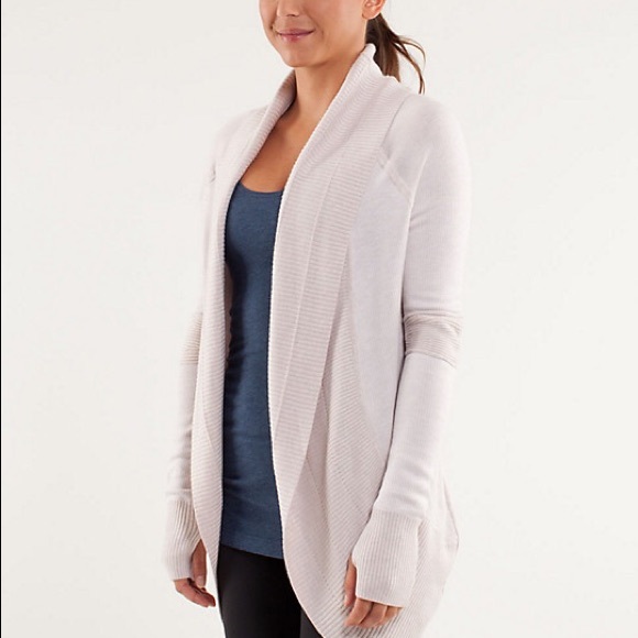 Lululemon Transformation Wrap