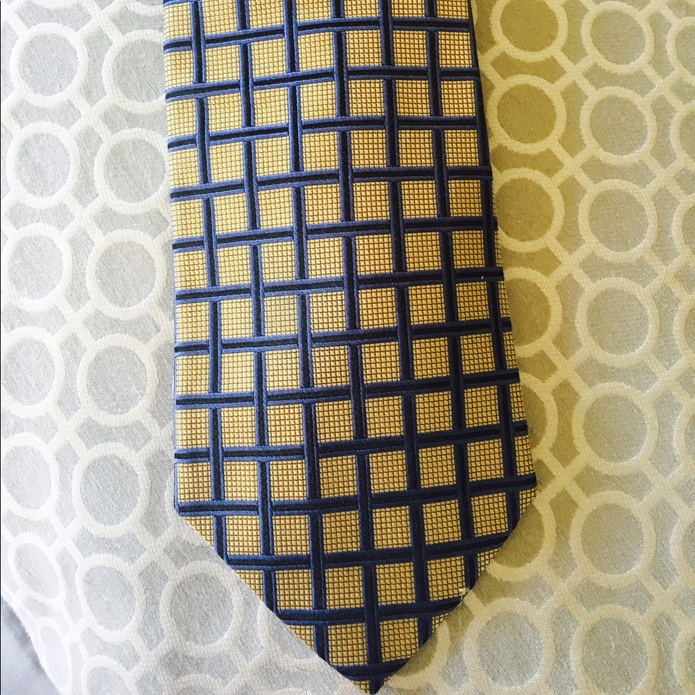 Lands End Tie