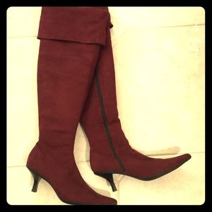Knee-high wine red boots 🍷🍁👢