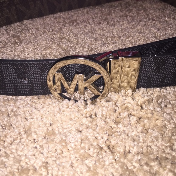✨Reversible Michael Kors Belt!!✨
