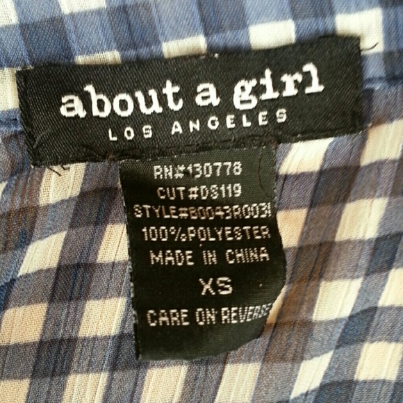 High-Low Sheer Checkered Top - Picture 2 of 4
