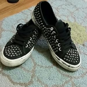 Studded shoes