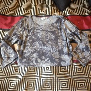 Half sleeve floral crop top