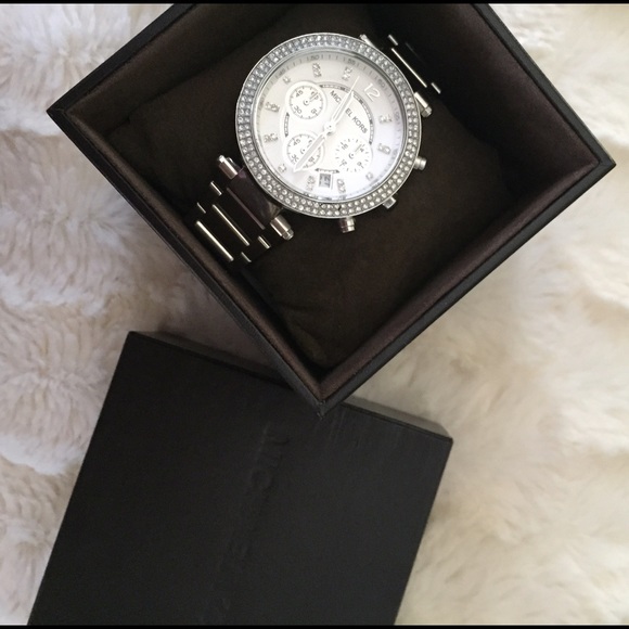 ⭐️SOLD⭐️Michael Kors Parker Silver Watch MK5353 - Picture 2 of 4